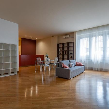 Beplace Monumentale Apartments Милан Экстерьер фото